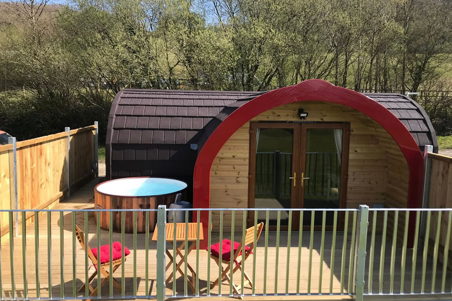 The Cennen glamping pod with hot tub in Llandeilo sleeps 4